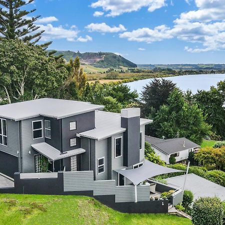 Rotorua Serenity Lakeview Retreat エクステリア 写真