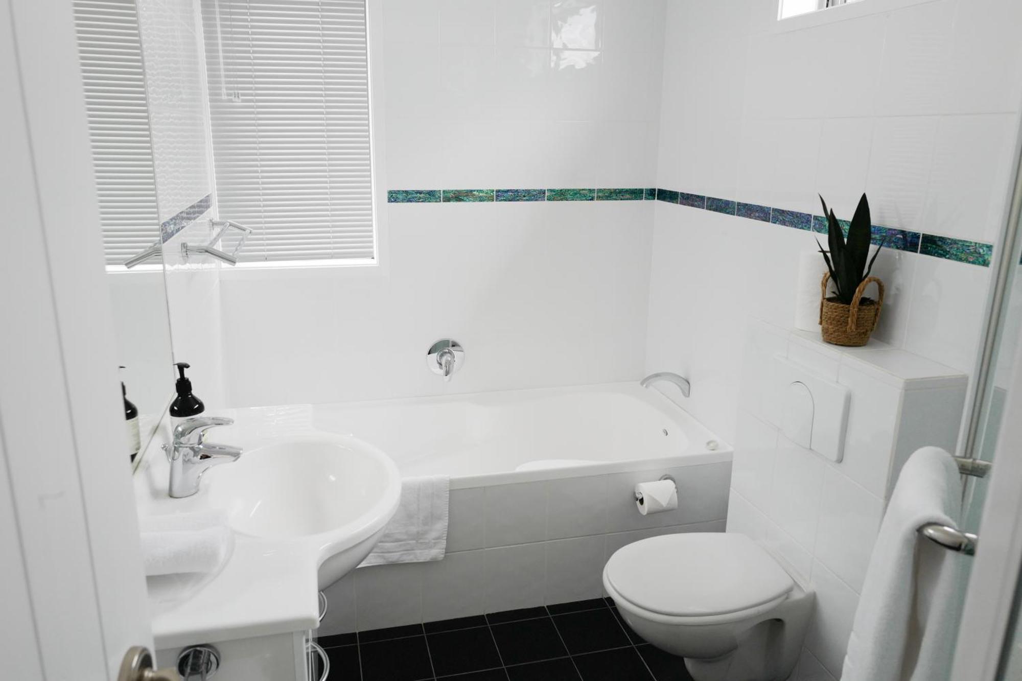 Rotorua Serenity Lakeview Retreat エクステリア 写真