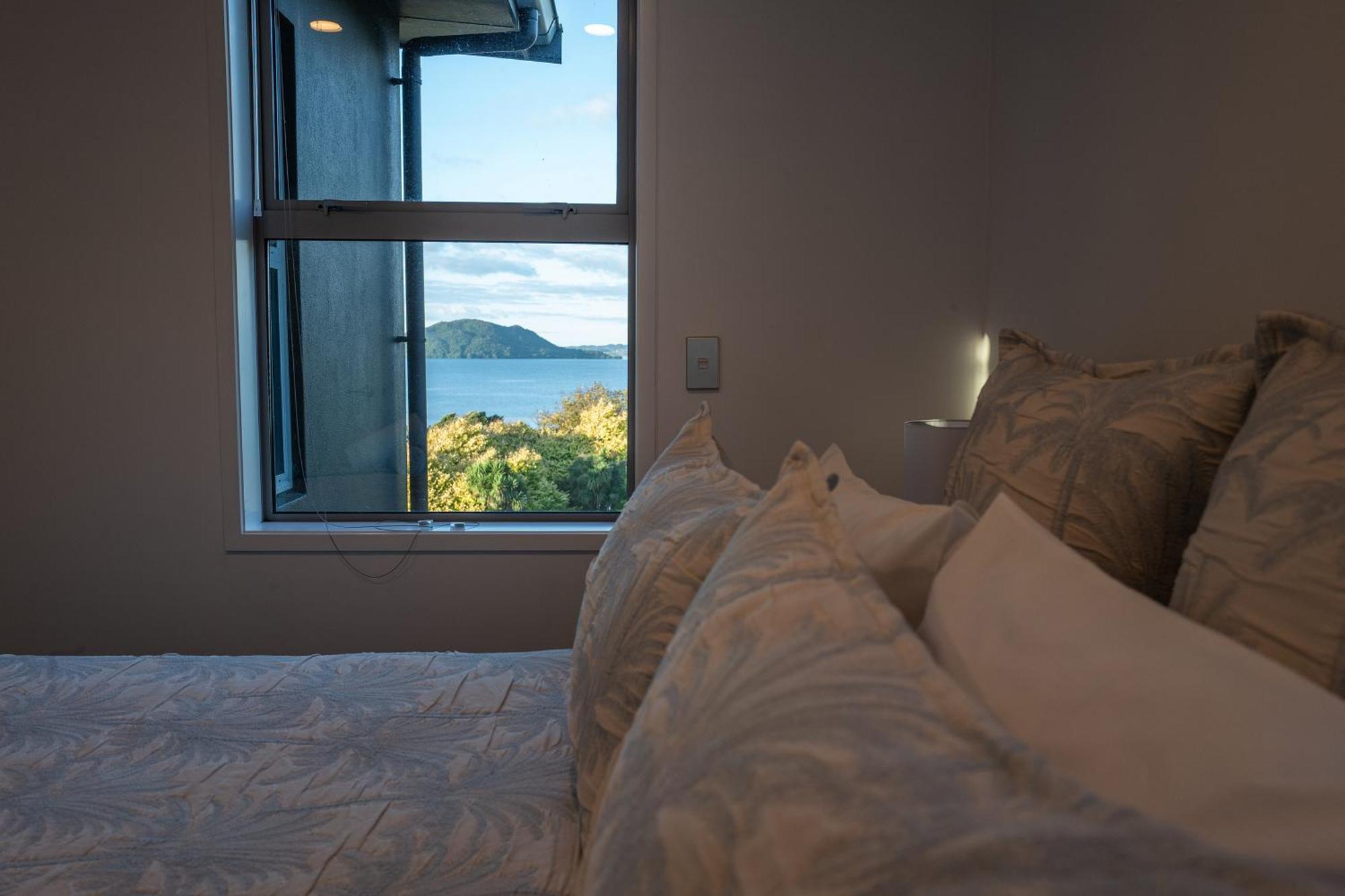 Rotorua Serenity Lakeview Retreat エクステリア 写真