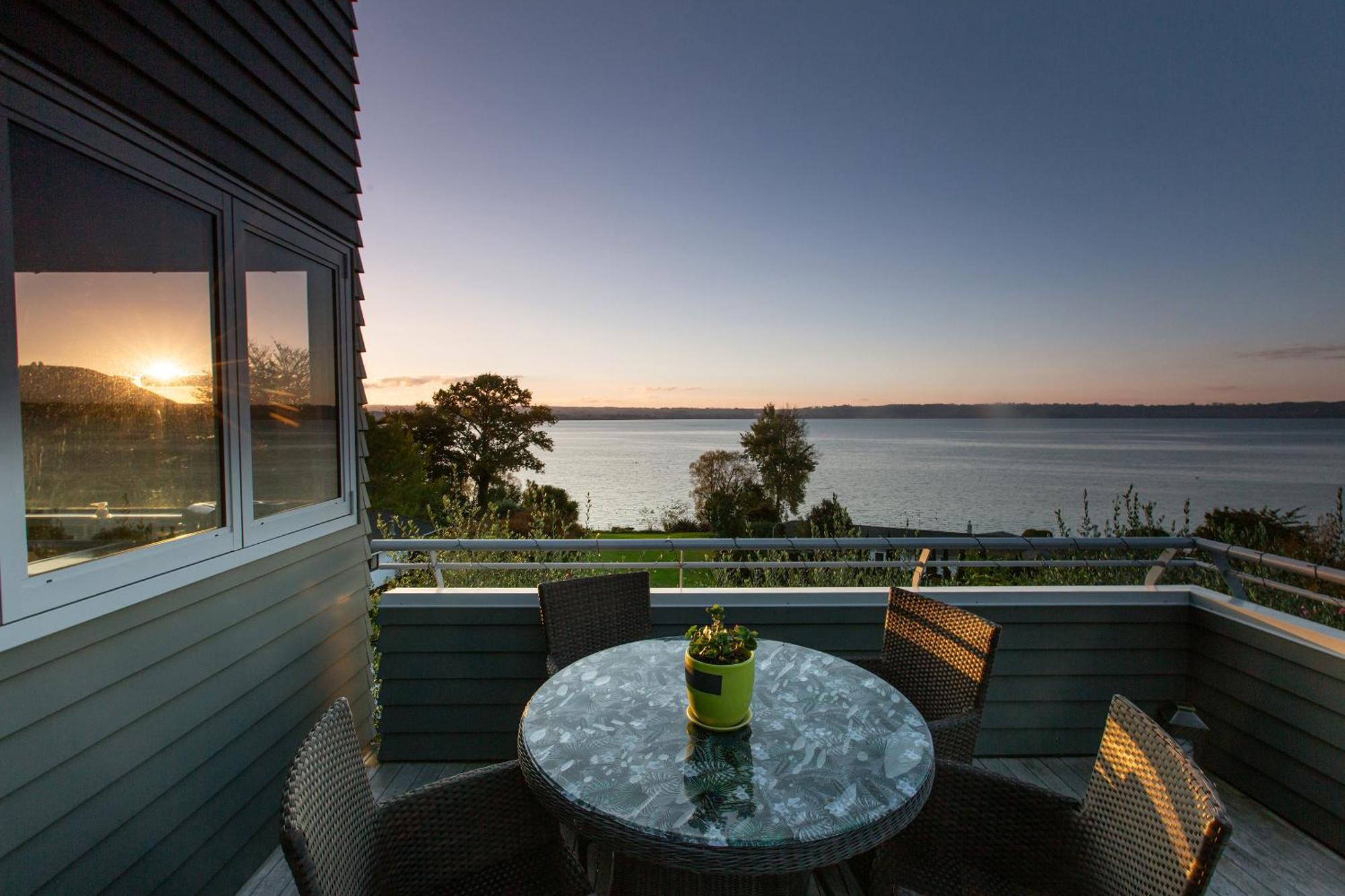 Rotorua Serenity Lakeview Retreat エクステリア 写真